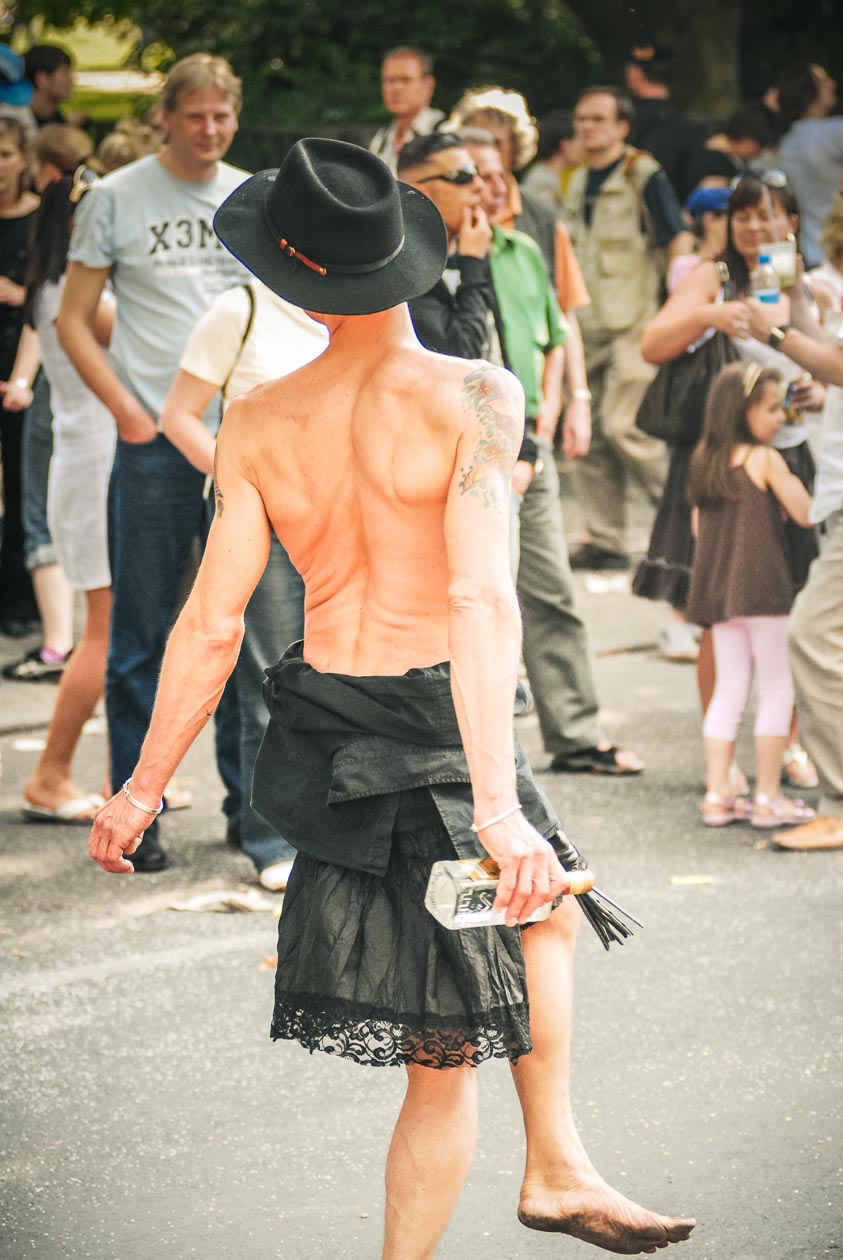 Berlin Kulturen Karnival Hat And Skirt